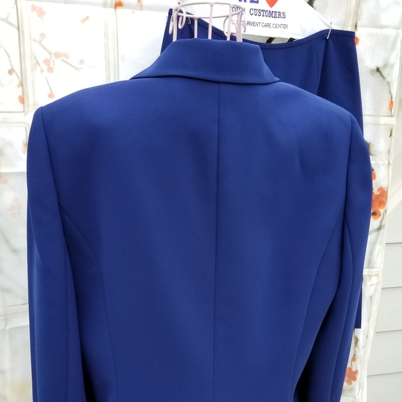 Stresa ASL Beautiful Blue Skirt Suit - Picture 2 of 4